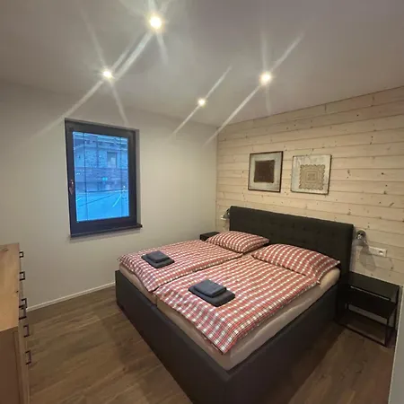 Eskimo Apartment *